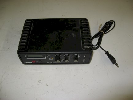 Ladegerät Conrad, Akku-Master