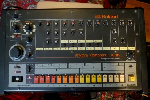 Roland TR-808 das Original Drumcomputer