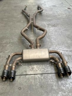 Auspuffanlage Akrapovic Evolution Line - Gratis-inserat.com
