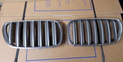 BMW X3 E83 2006 Orginal Kühlergrill 