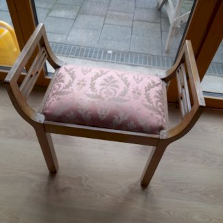 Antike Hocker / Schemel - Gratis-inserat.com