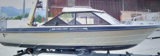 Sport Angler Boot mit Stassenanhänger 