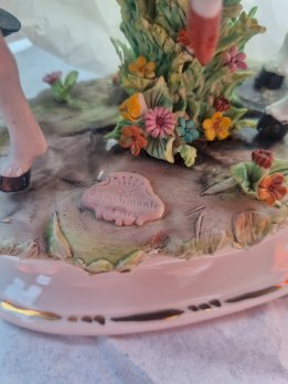 Verkaufe Porzellanfigur Dame auf Pferd 