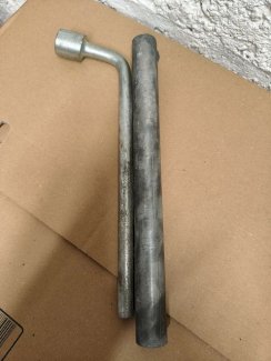 Radschraubenschlüssel 17