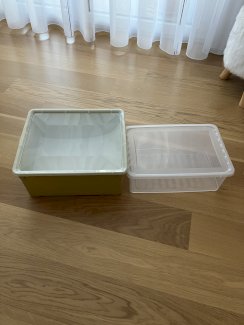 2 Boxen mit deckel