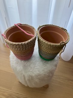 2 Blumentöpfe neu  - Gratis-inserat.com