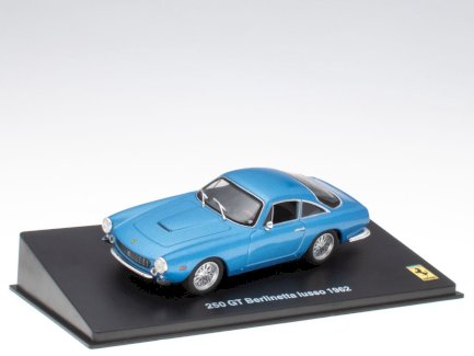 NEU: Ferrari 250 GT Berlinetta Lusso 1962-1964 hellblau met.  1:43