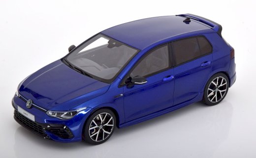 NEU: VW Golf VIII R seit 2020 dunkelblau met. / schwarz  1:18 von OttOmobile