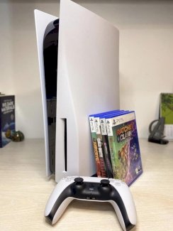 Sony Playstation 5 Disc Edition mit 4 Spielen