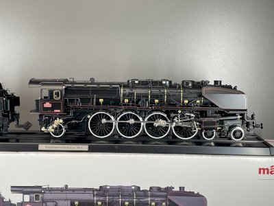 Spur 1 MÄRKLIN DIGITAL Lokomotive SNCF 241-A SOUND 5508