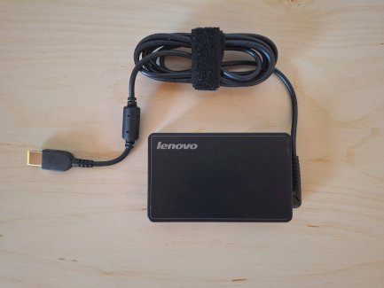 Notebook 135W Netzteil Lenovo (Slim Laptop AC Adapter) - Gratis-inserat.com