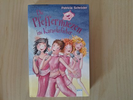 Die Pfeffermiezen im Karaokefieber