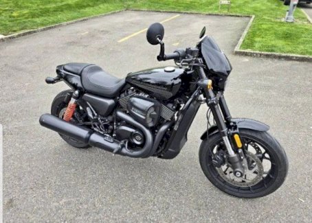 Harley Davidson Street Rod 