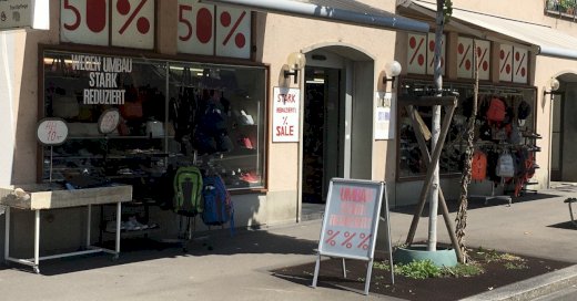 *🛍️ RÄUMUNGSVERKAUF WEGEN UMBAU! 🛍️* 
