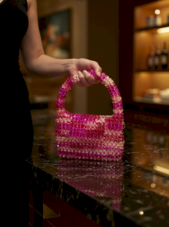 Pochette aus Kristallperlen 