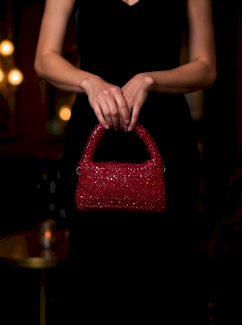 Pochette mit Kristallperlen - Gratis-inserat.com